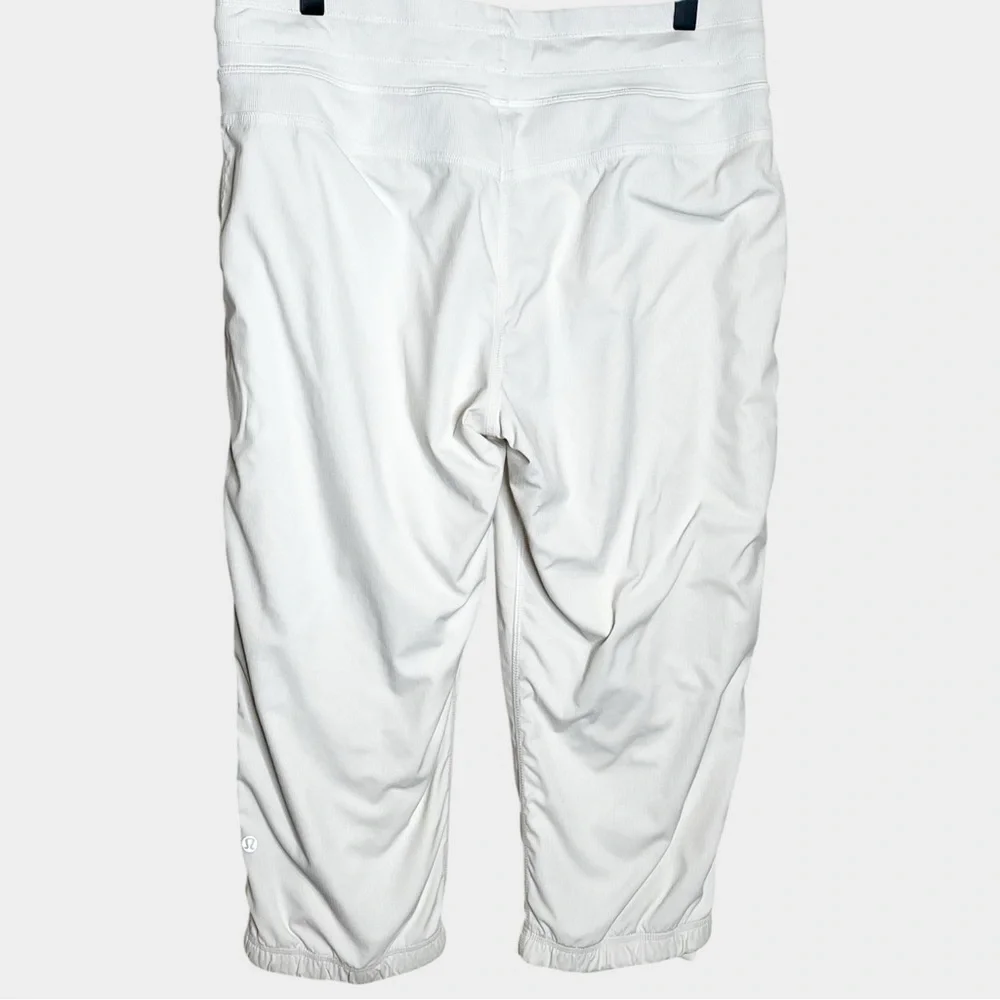 LULULEMON white dance studio crop capris size 10 summer activewear - Picture 3 of 5